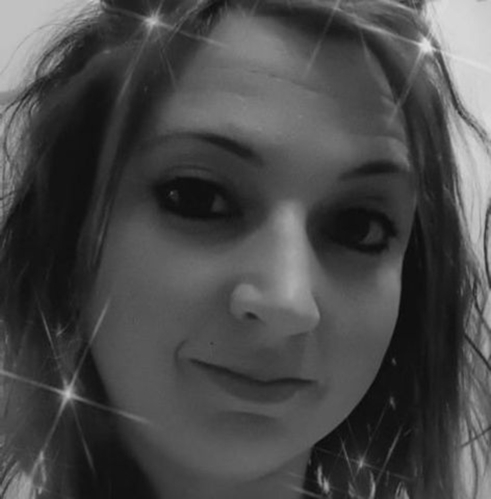 Meet your Posher, Candi